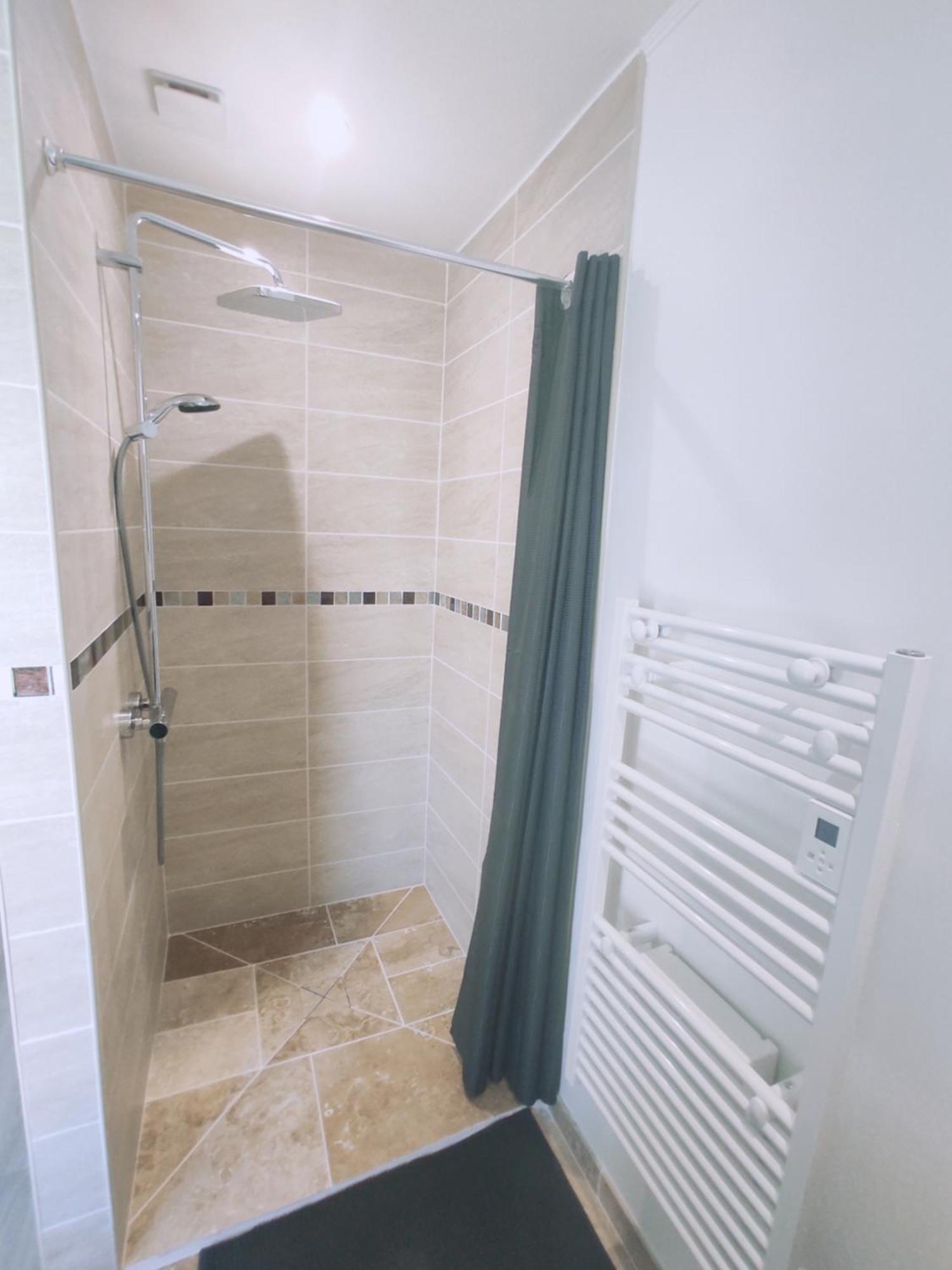 Bed and Breakfast Au Pied Du Lariat Leoville Екстер'єр фото